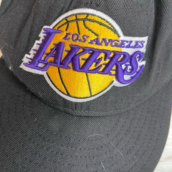 NBA LA Lakers Hat Size 7 1/2 - Picture 2 of 7